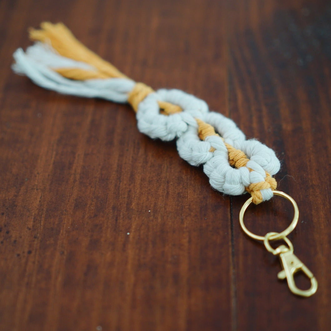 Daisy Keychain