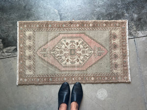 Little Vintage Turkish Rug (3'2" x 1'10")