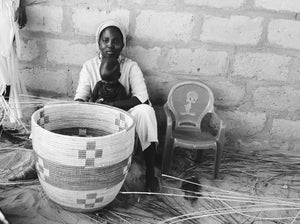 Black Warming Basket